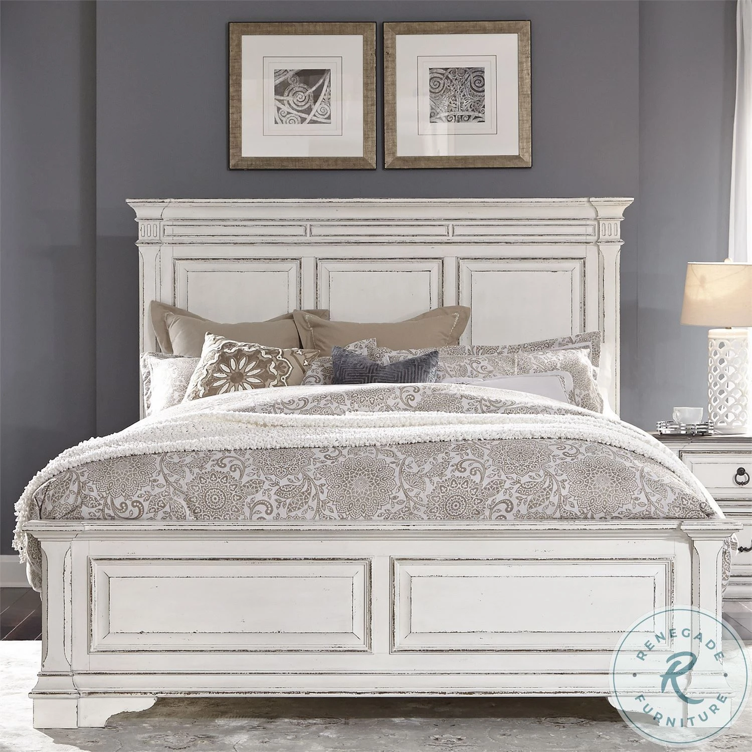 Abbey Park Antique White Queen Panel Bed