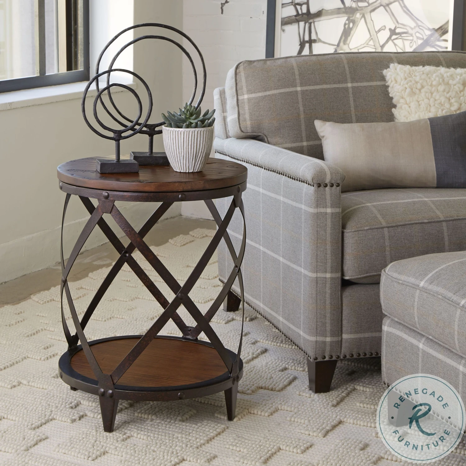 Pinebrook Distressed Natural Pine Round Accent Table - Image 4